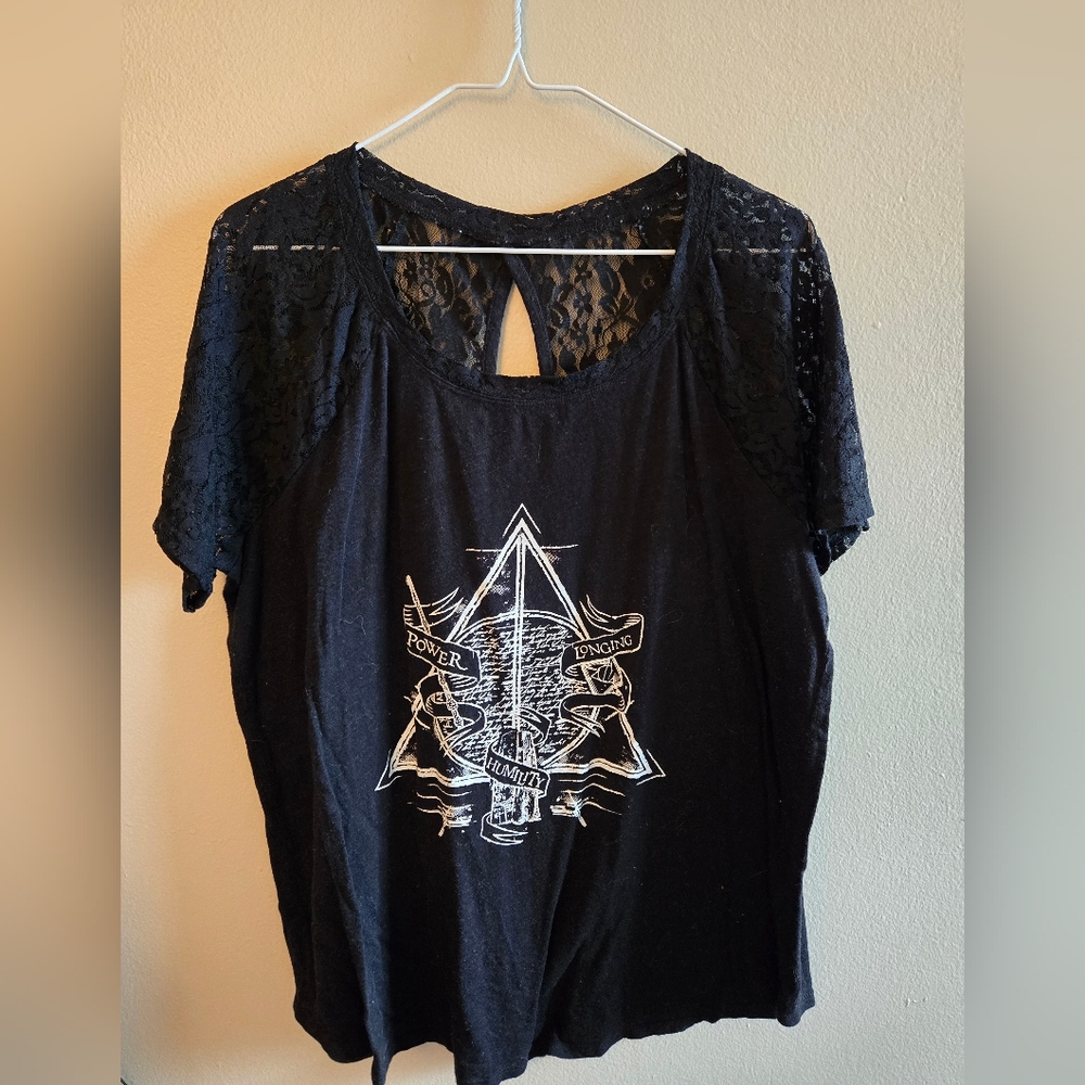 Black Lace Sleeve Harry Potter Graphic Top!!!